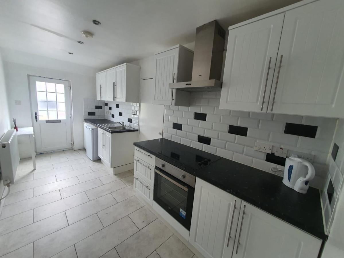 Ferienwohnung Chantilly Ickenham Exterior foto